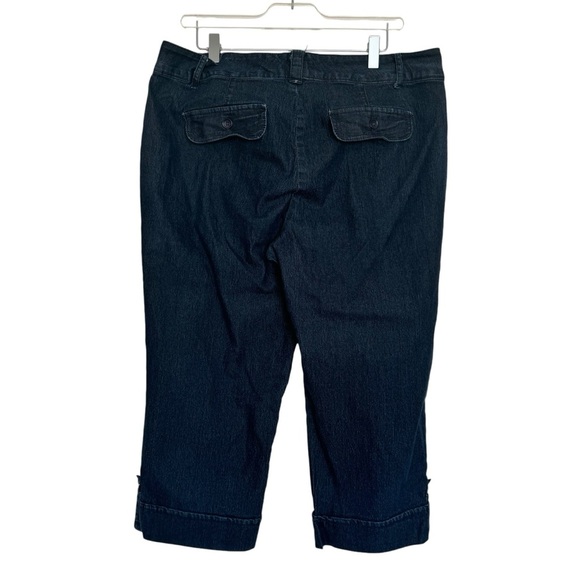 Gloria Vanderbilt | Crop Denim Pants | Size 14 - Picture 2 of 2